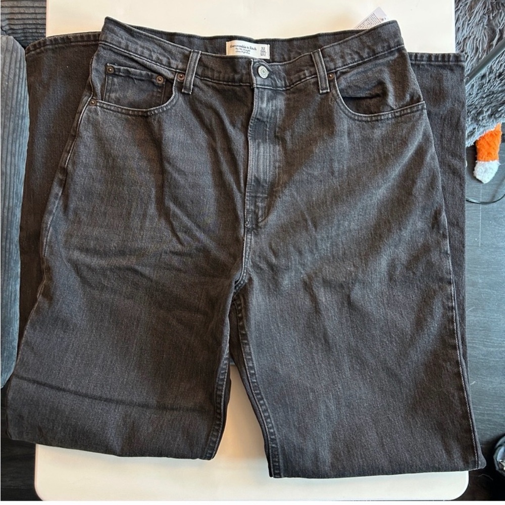 NWT Abercrombie & Fitch Curve Love 90's Straight Ultra High Rise Jean 32 X-Long